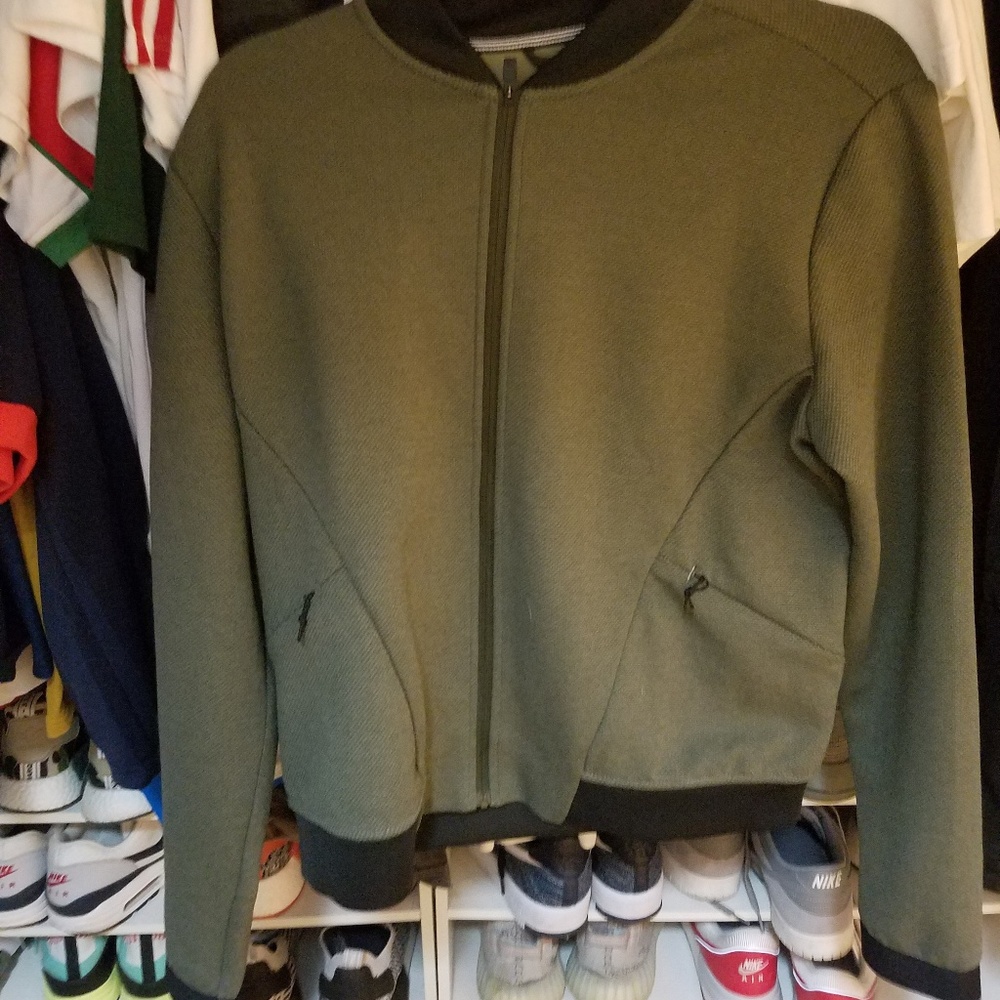 WOMENS LARGE Addidas light weight bomber jacket